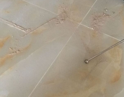 兴县瓷砖空鼓维修公司分享粘合剂选择不当在瓷砖铺贴过程中可能导致以下问题