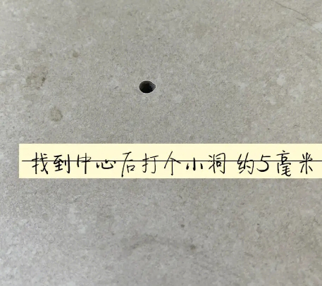兴县瓷砖空鼓维修公司专业解答在瓷砖铺贴过程中，如果砂料搅拌不均匀，将会带来以下问题
